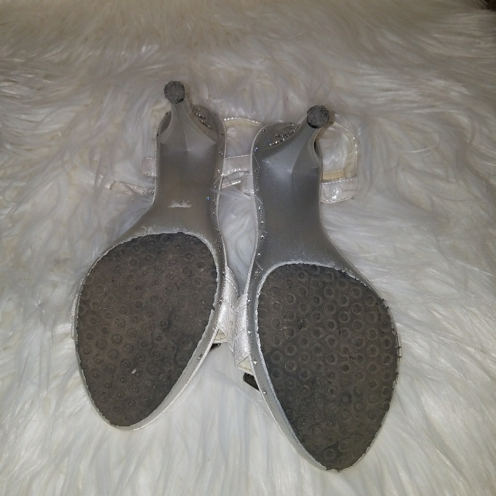 ✔SOLD on Ⓜ✔Sandals with heels - Picture 4 of 4